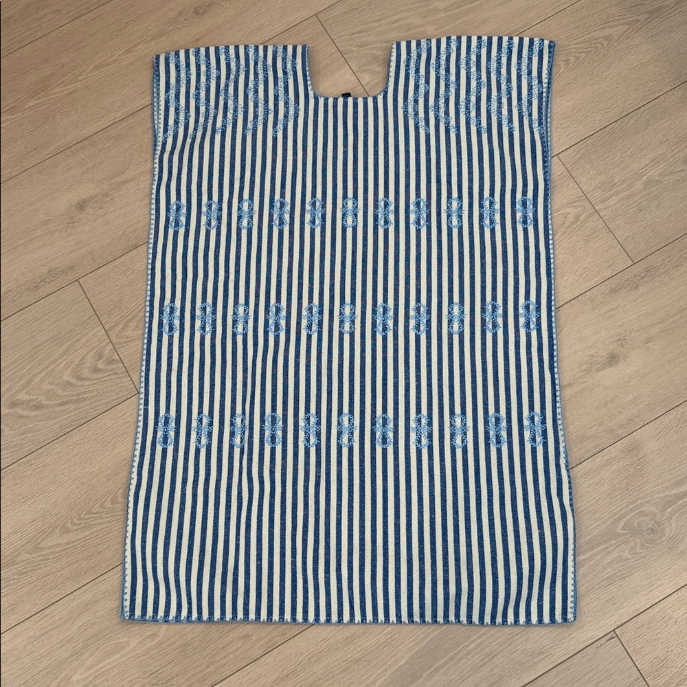 Tucker buck Blue Stripe Mini Sullivan Embroidered Canvas Caftan size small - Picture 4 of 5